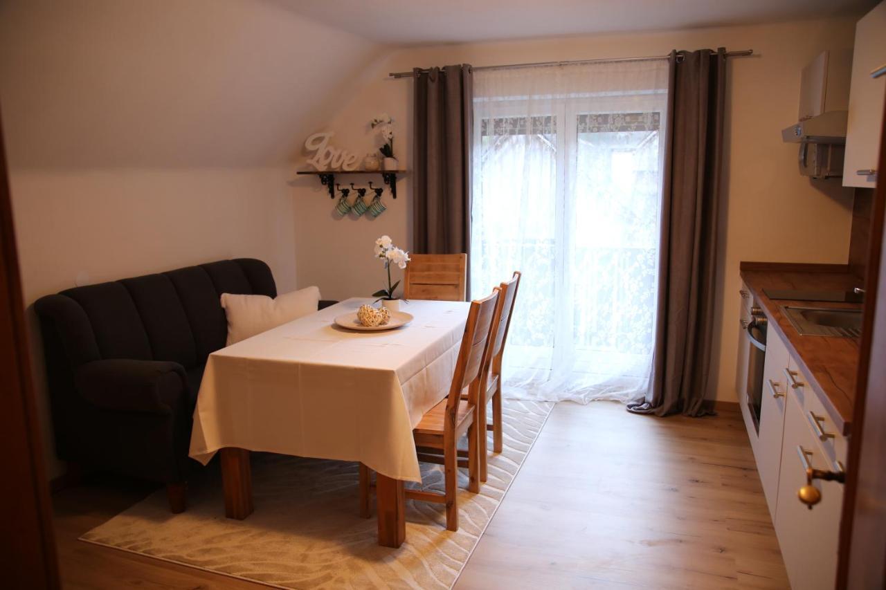 Apartments Marie B Hallstatt Esterno foto